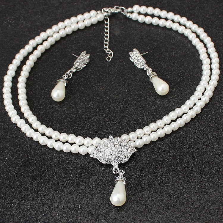 Pearl Crystal Necklace Set